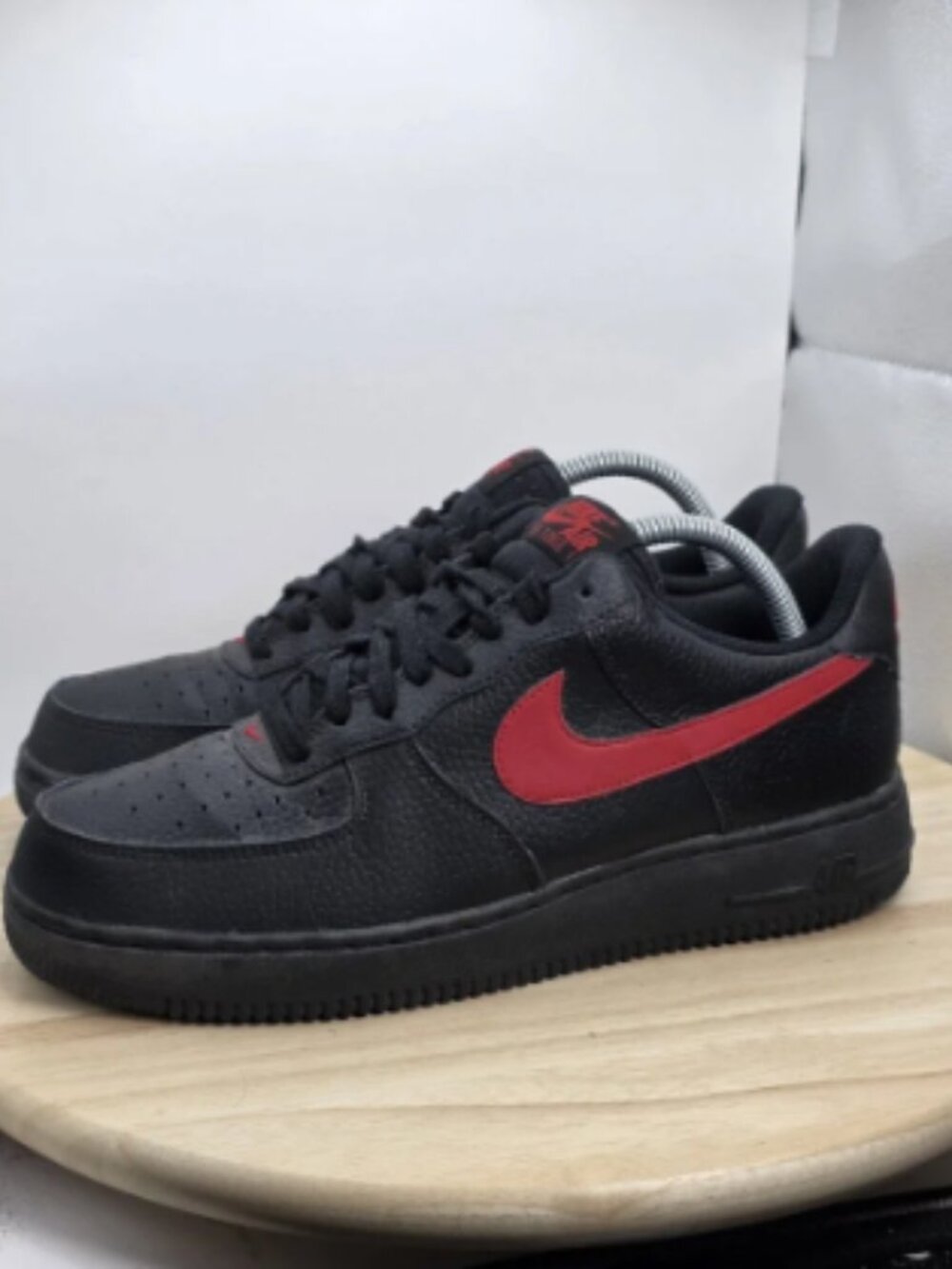 Mens Size 8 Nike Air Force 1 Low Black University Red Tumbled Leather